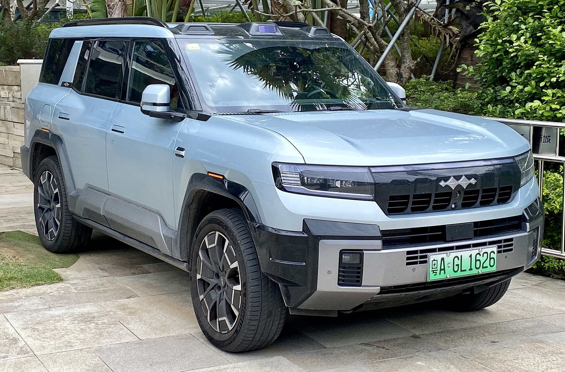 FangChengBao Bao 8, вид спереди